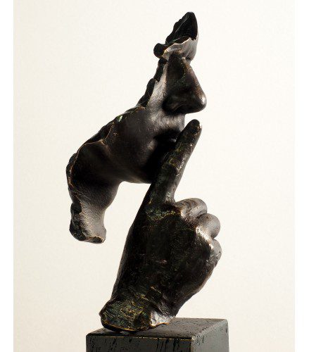 Alt = " sculpture intitulée Calme et Silence de l'artiste Miguel Guia"